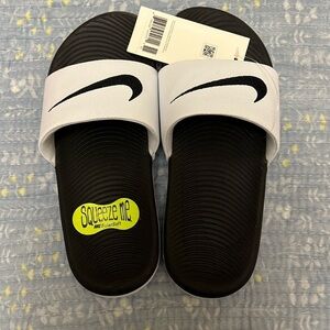 Nike Kawa Slides